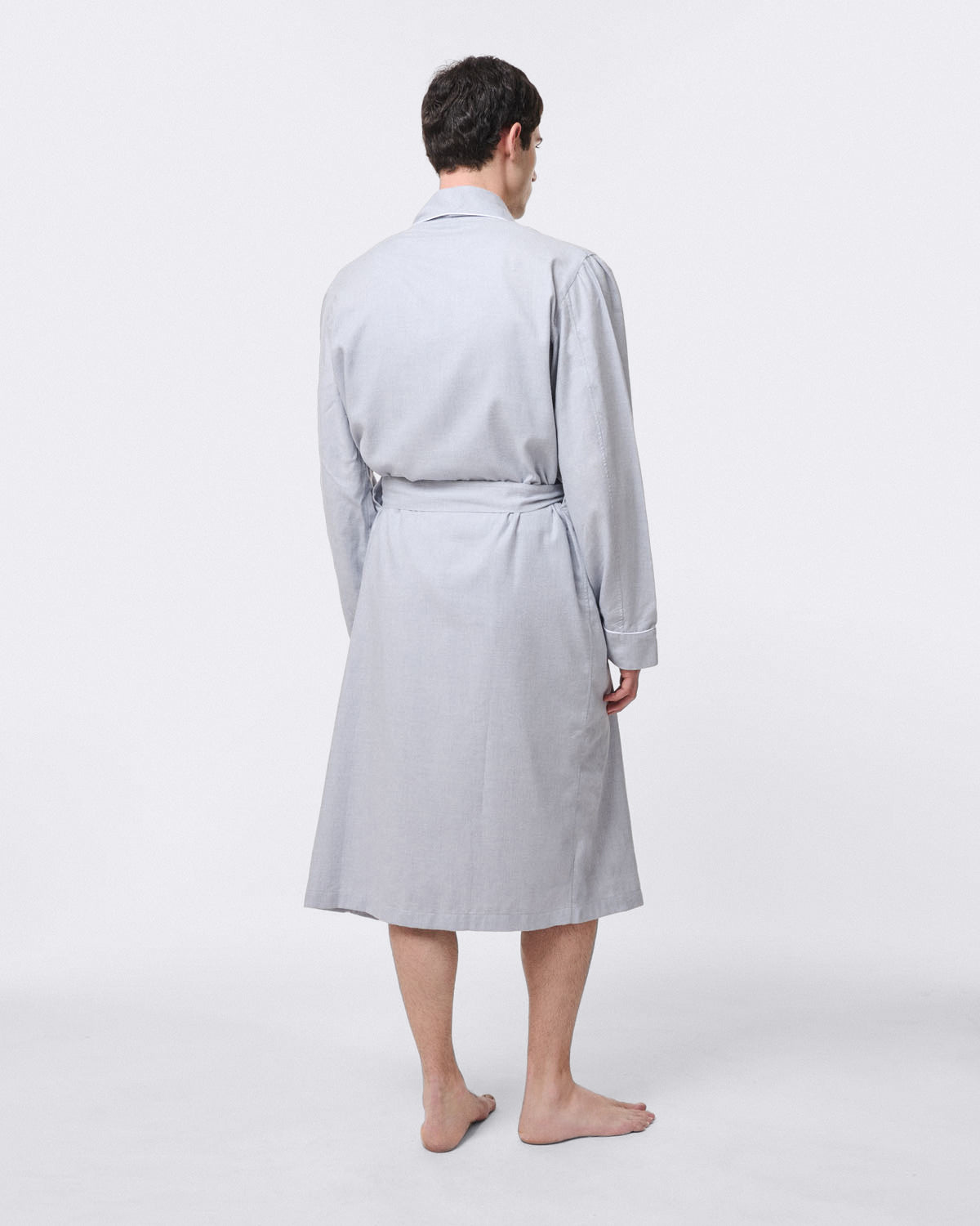 Sartorial cotton and cashmere gown with pockets and contrasting piping