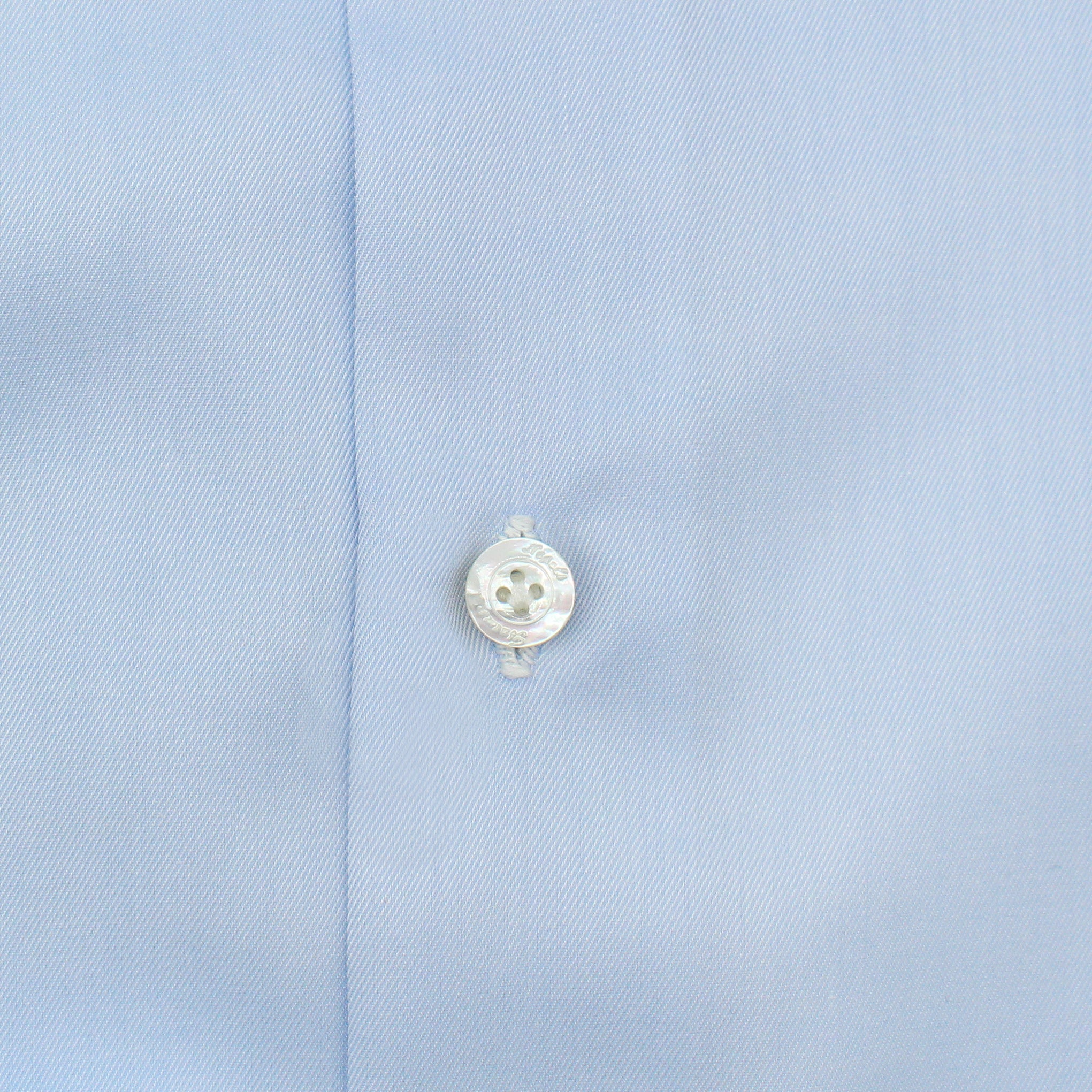 Classic regular fit Traveller shirt in cotton twill Easy to iron