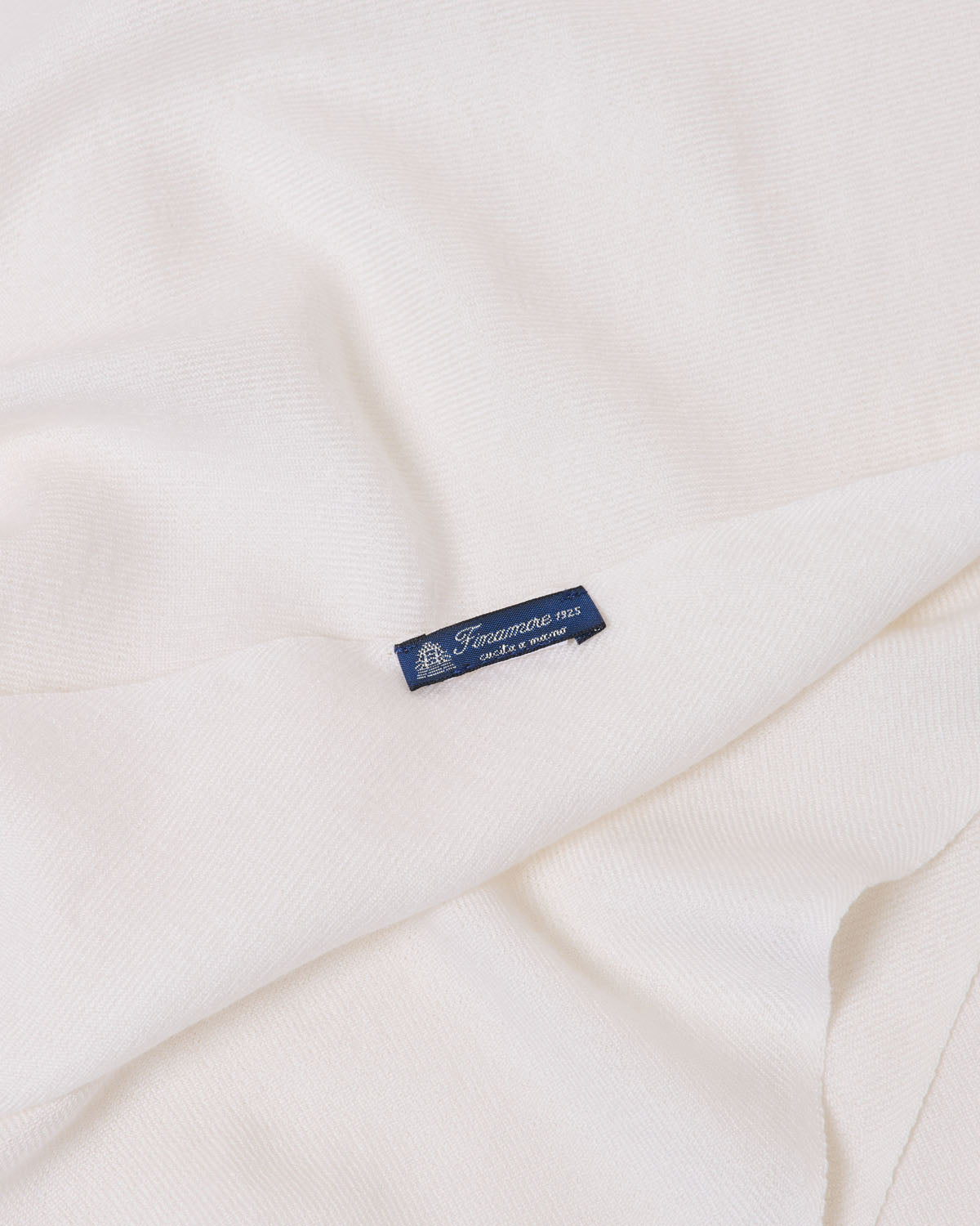 Cashmere and silk scarf in various colors